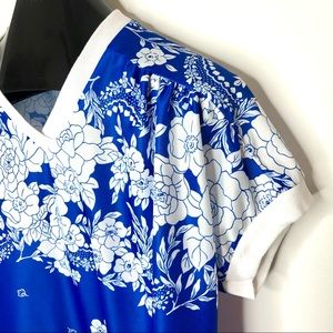 VINTAGE 90s Exotic Floral Royal Blue White Shortsleeved Tunic Top Large 12/14
